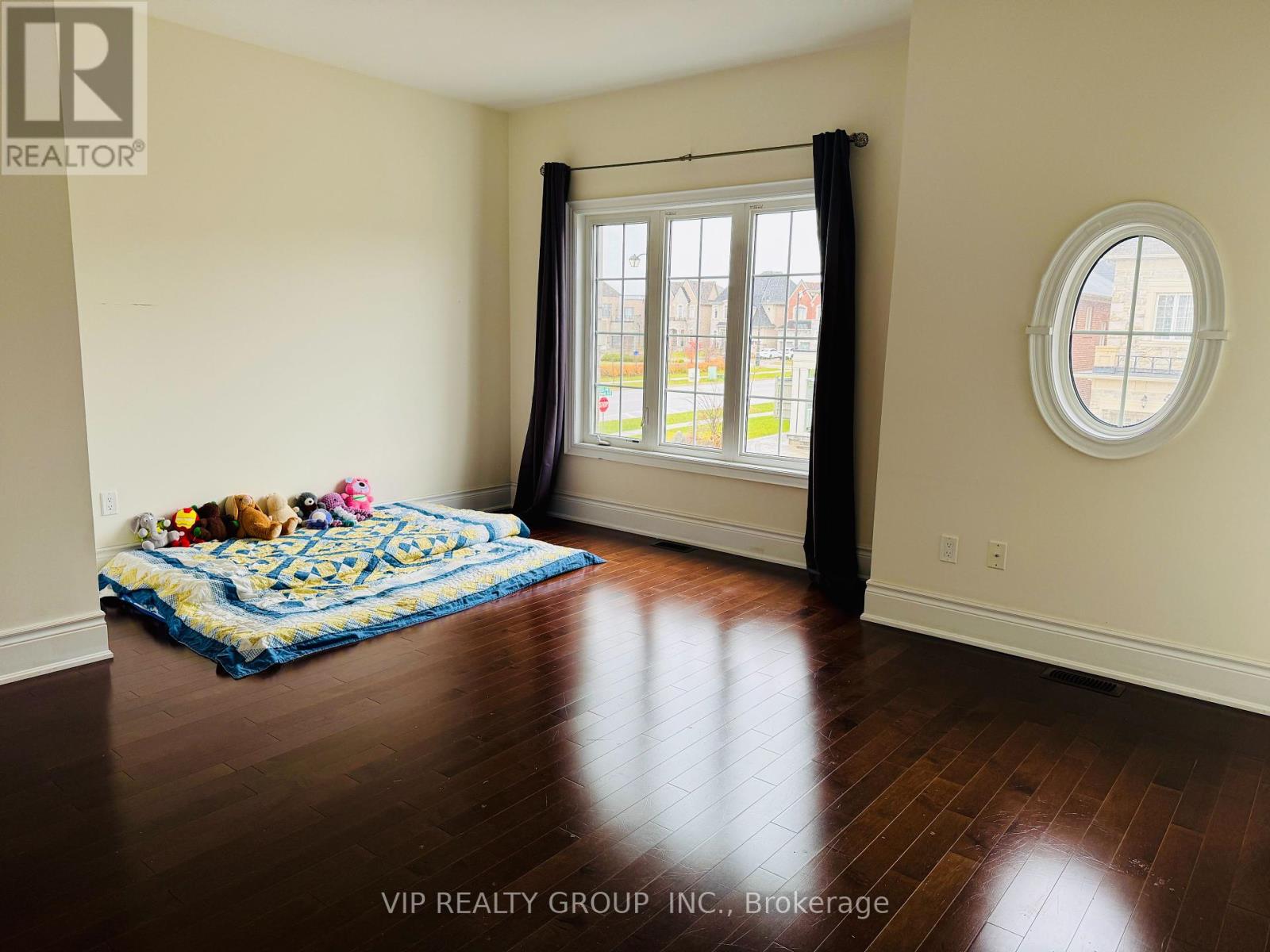 Single Family House for Sale in  YATES AVENUE Vaughan (Patterson) 