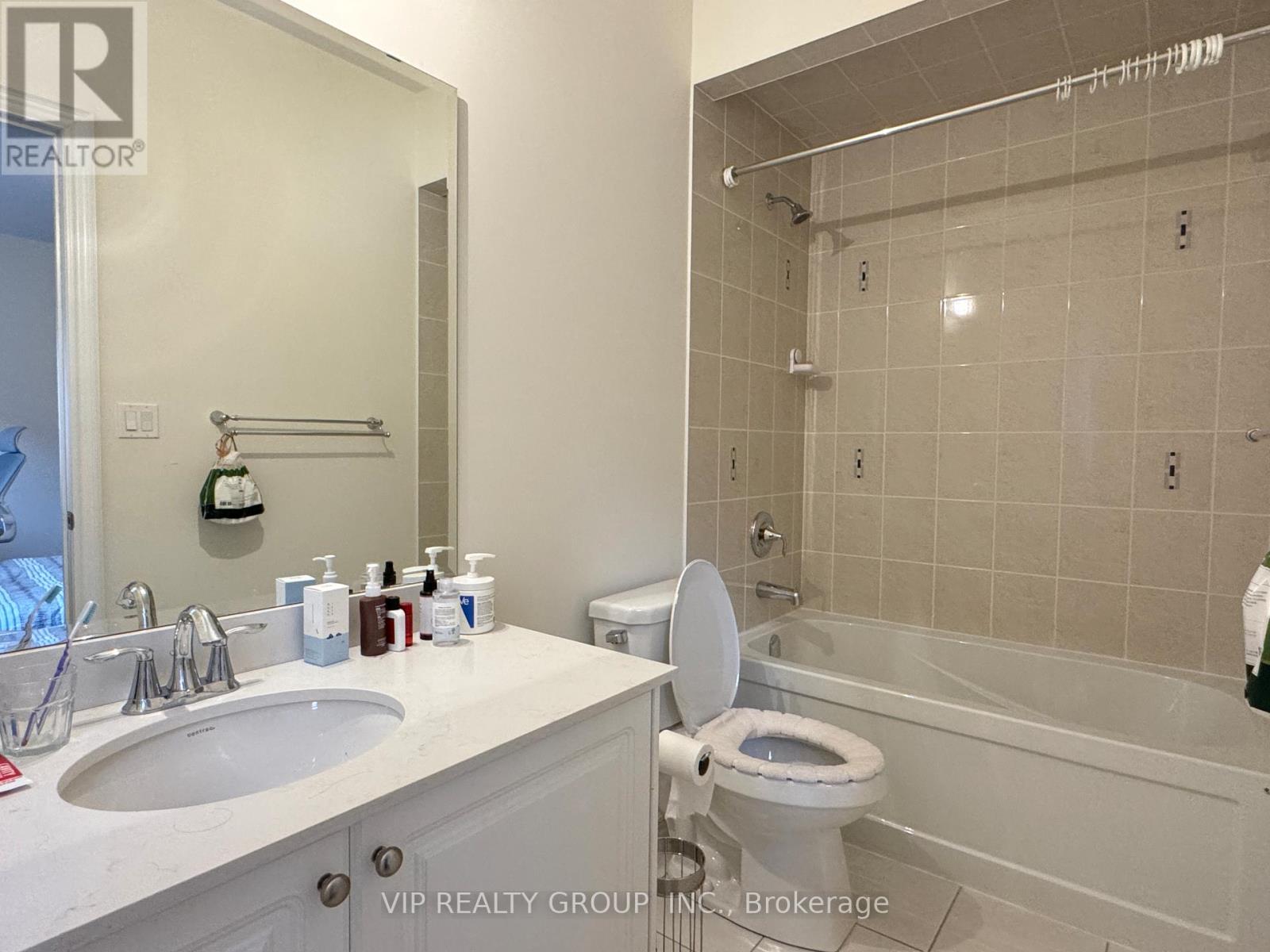 Single Family House for Sale in  YATES AVENUE Vaughan (Patterson) 