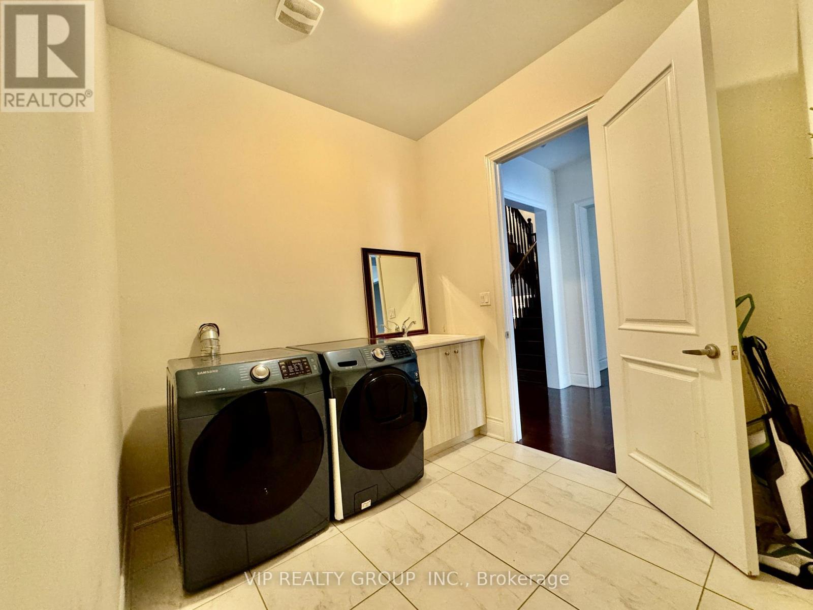 Single Family House for Sale in  YATES AVENUE Vaughan (Patterson) 