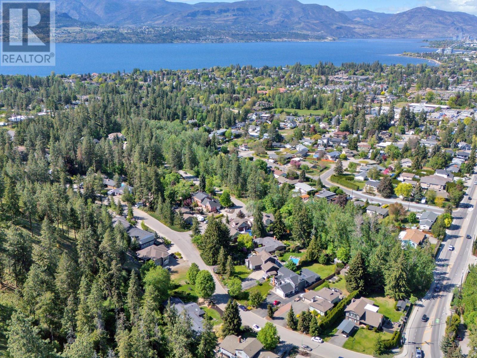  684 Thorneloe Road, Kelowna