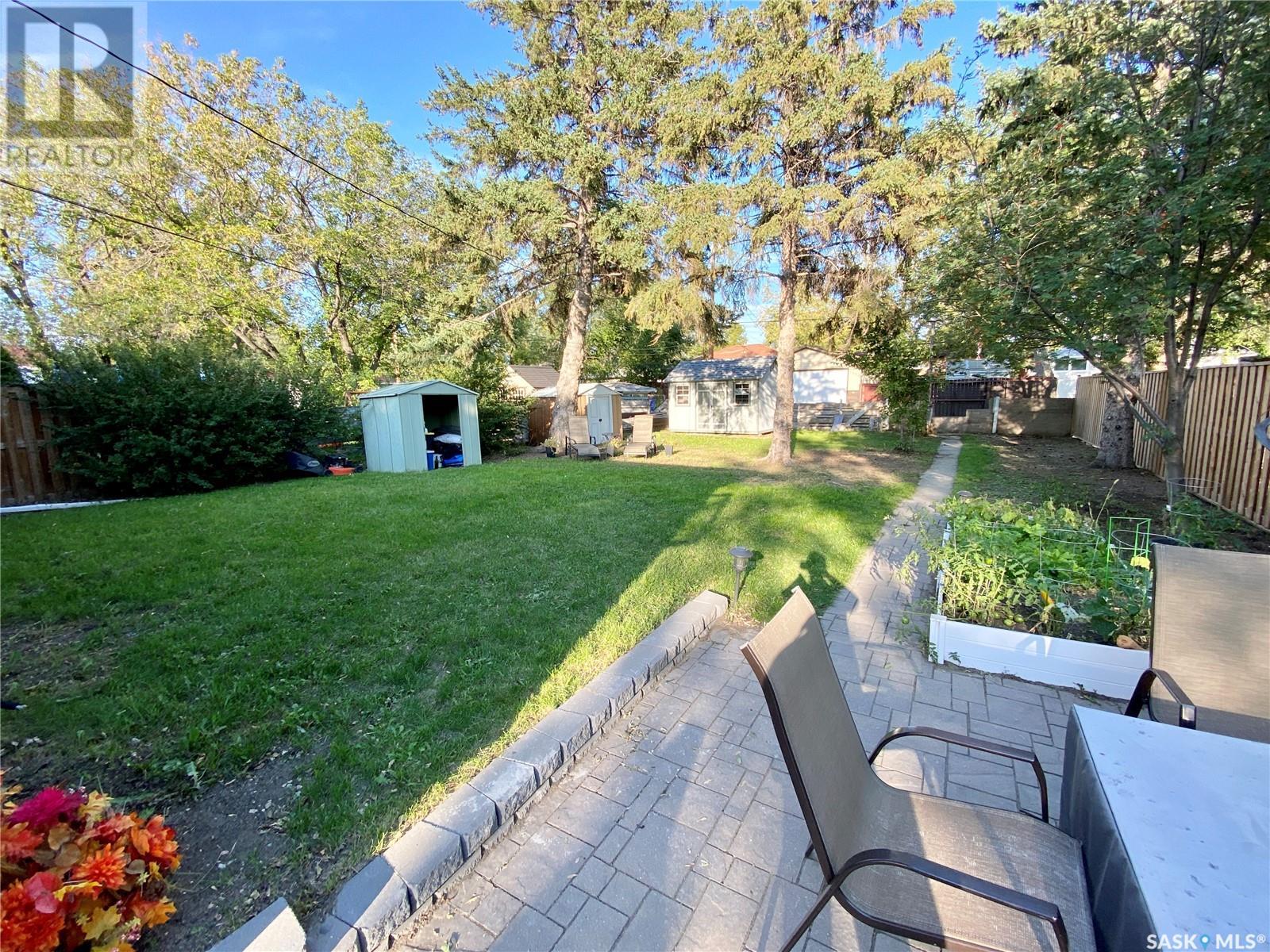 Single Family House Bungalow for Sale in  ROYAL STREET Regina 