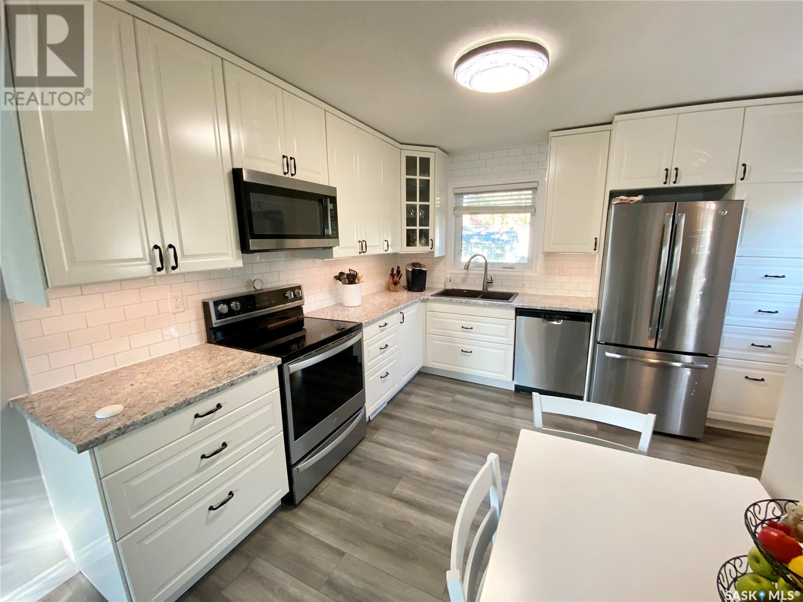 Single Family House Bungalow for Sale in  ROYAL STREET Regina 