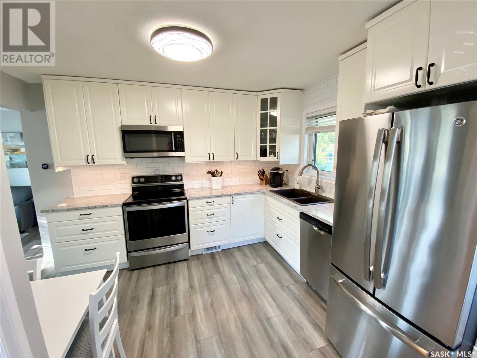 Single Family House Bungalow for Sale in  ROYAL STREET Regina 