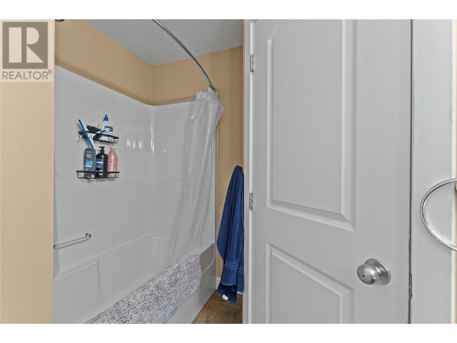 2524 Blind Bay Road, Blind Bay