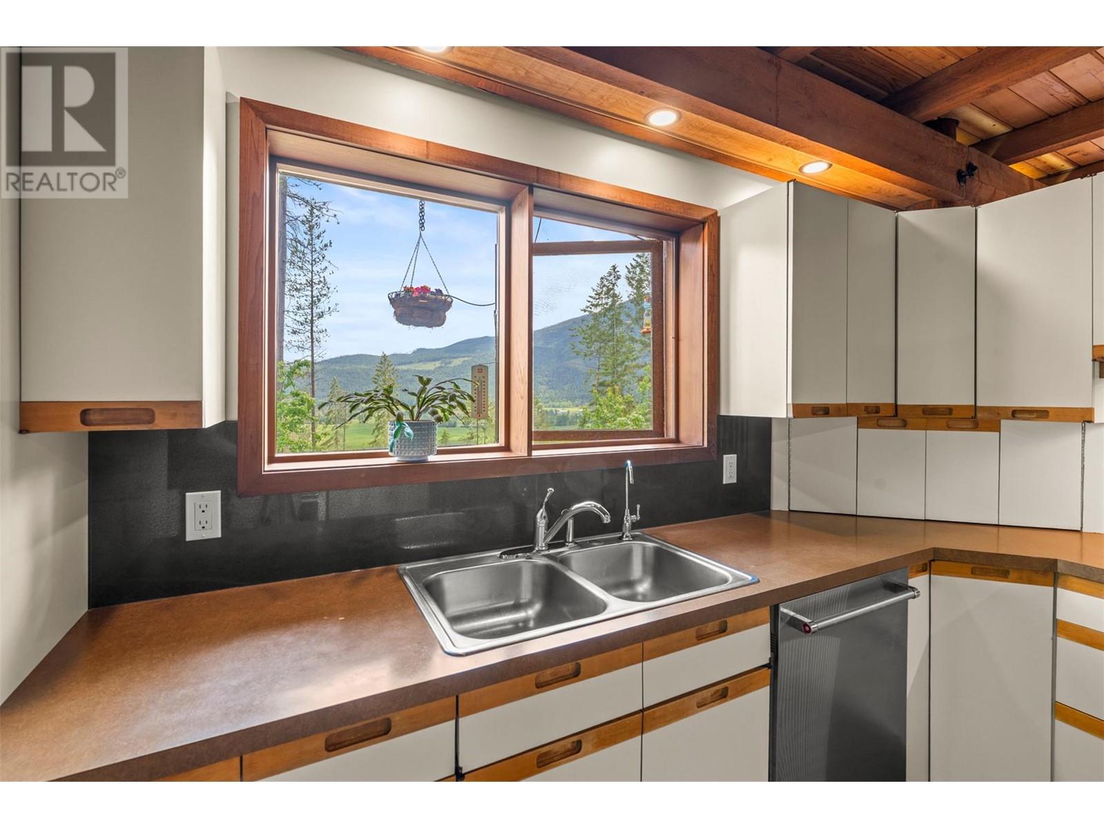 1099 Enderby Mabel Lake Road, Enderby