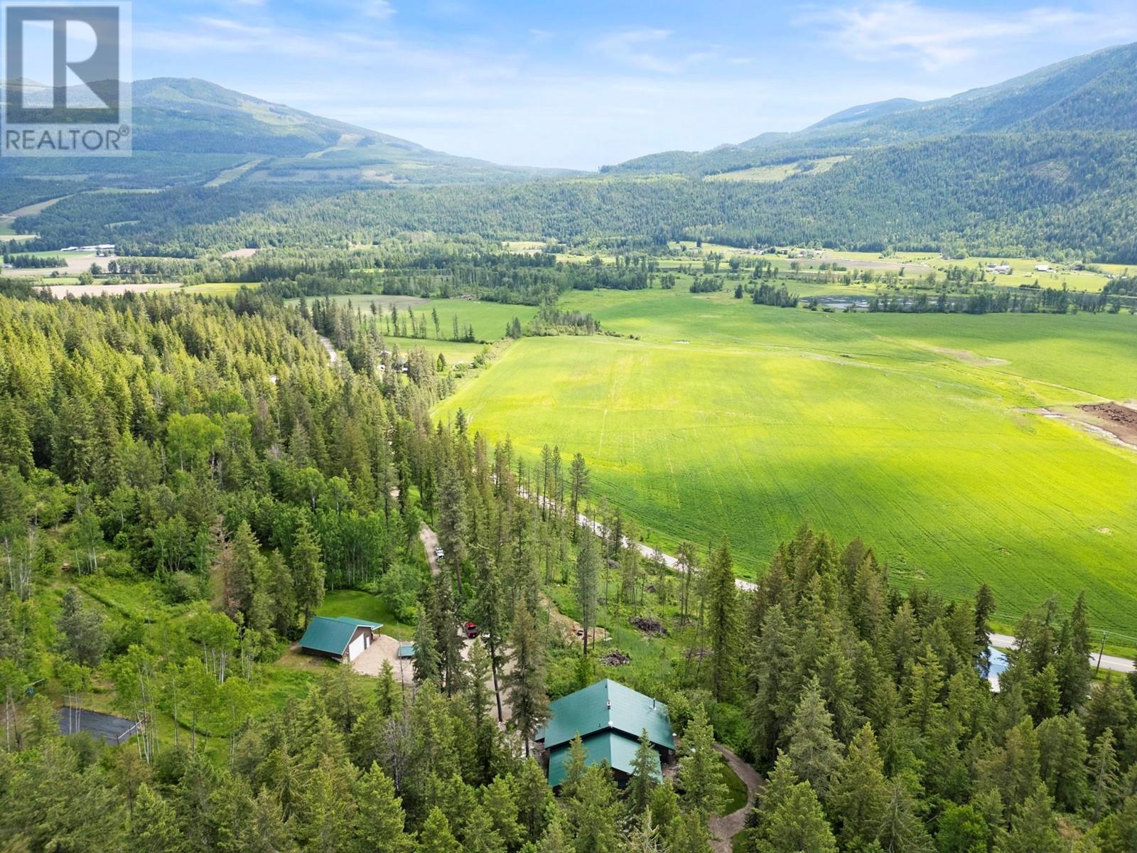  1099 Enderby Mabel Lake Road, Enderby