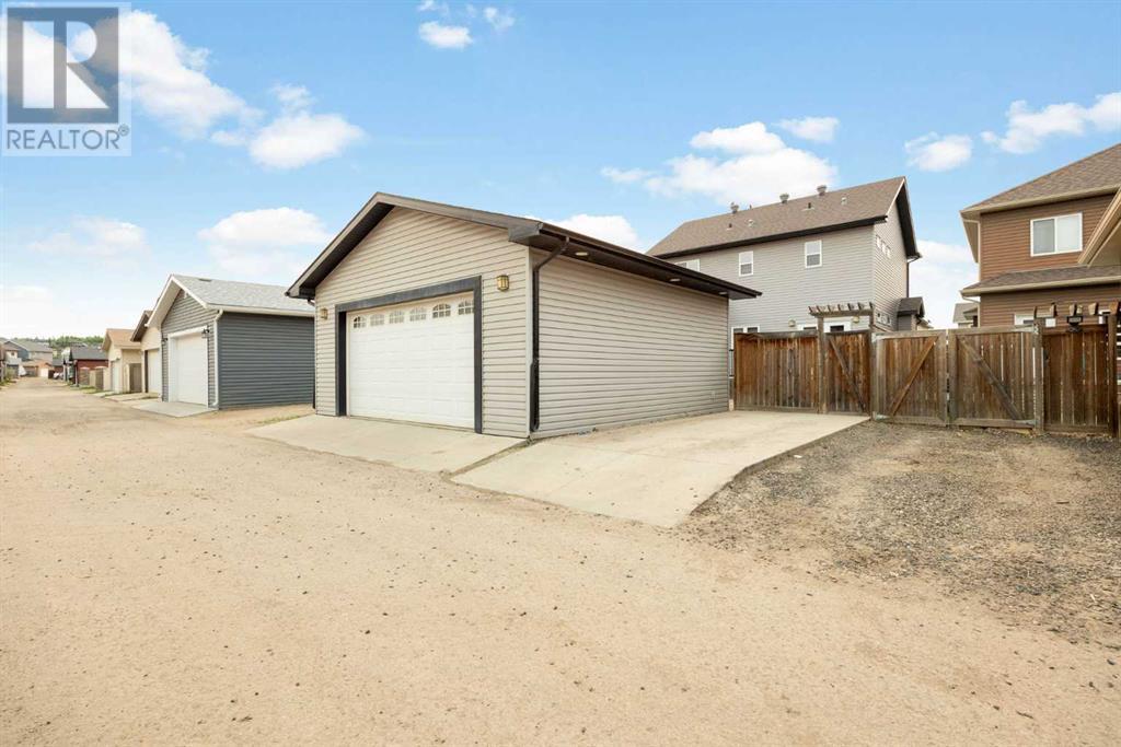 197 Snowy Owl Way North, Fort McMurray