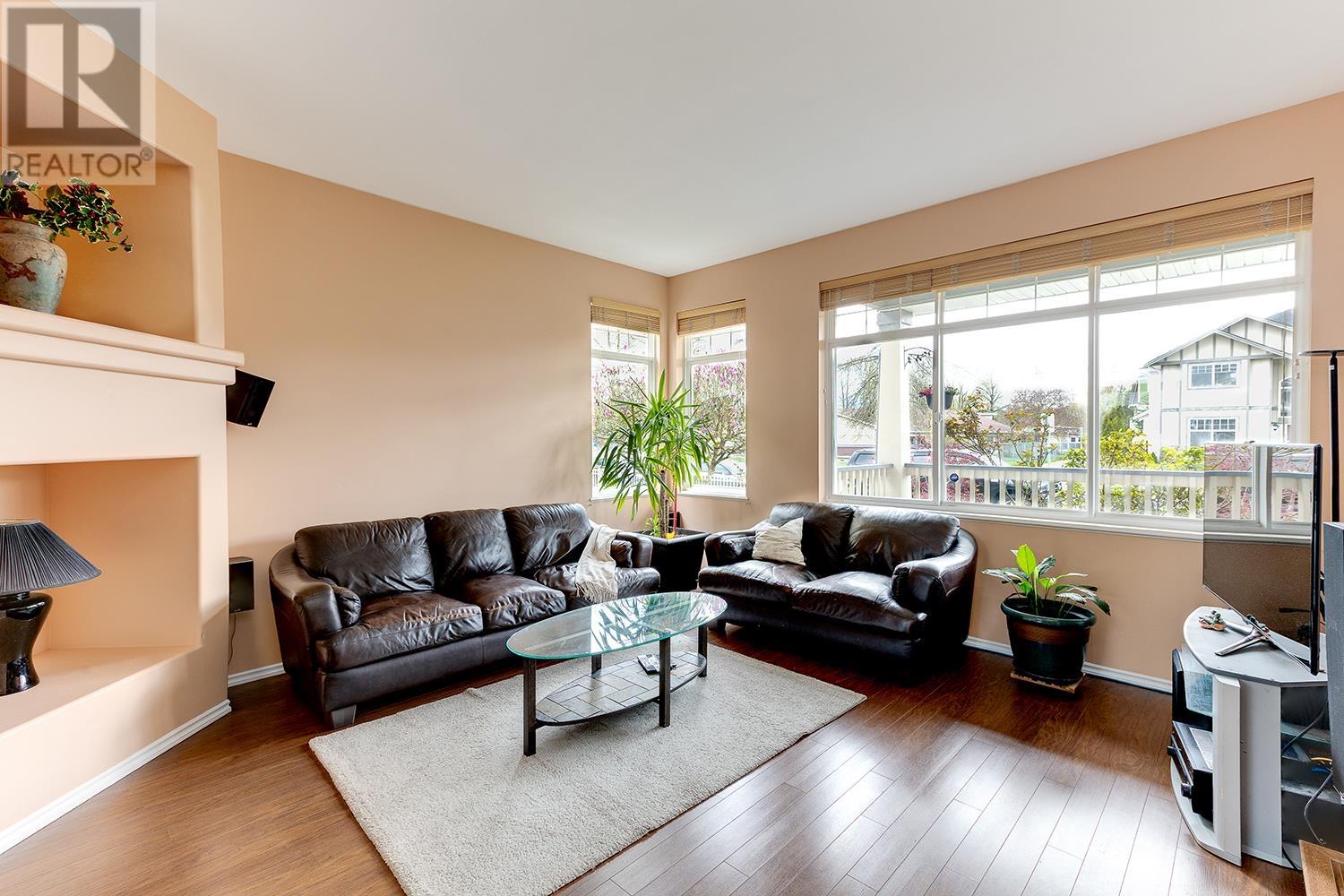 1077 RIVERSIDE DRIVE, Port Coquitlam real estate listing R3009218