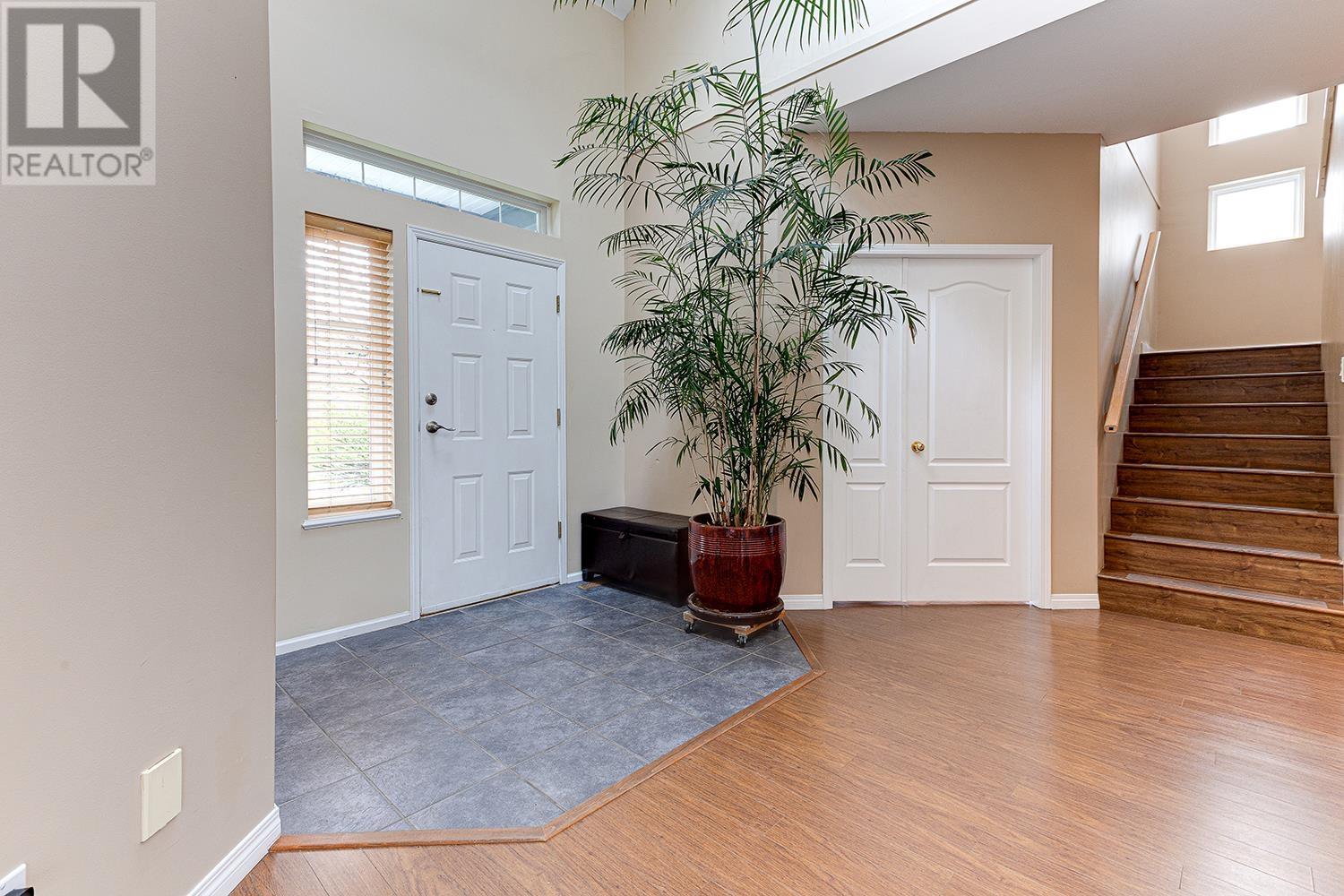 1077 RIVERSIDE DRIVE, Port Coquitlam real estate listing R3009218