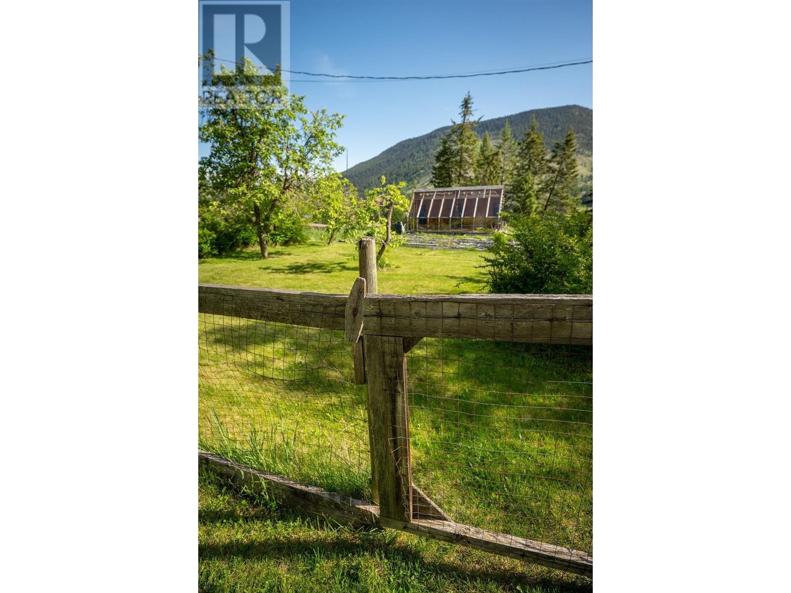 5993 WEST FRASER ROAD, Williams Lake
