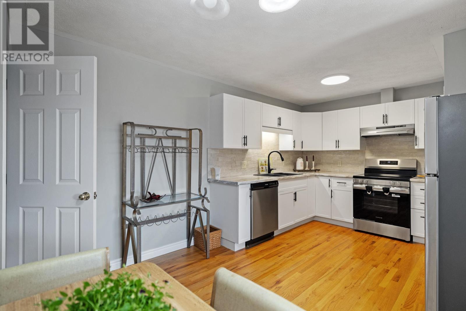 Photo 8 of 10 152 Maypoint Road, Charlottetown PE