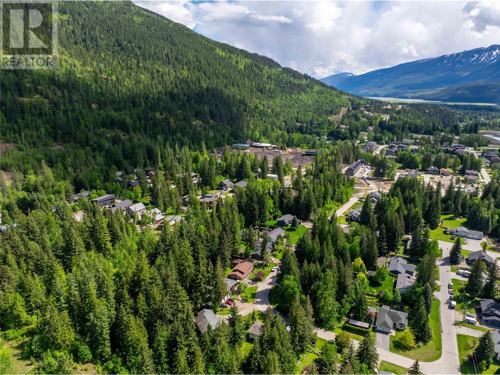 1640 Galt Crescent, Revelstoke