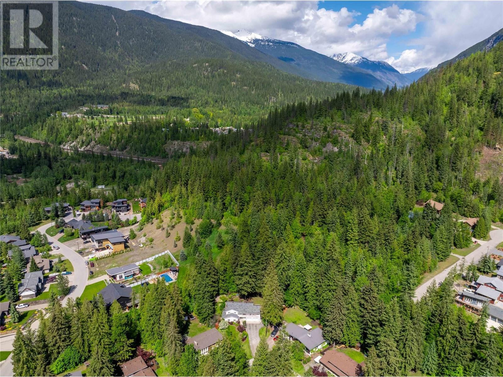 1640 Galt Crescent, Revelstoke
