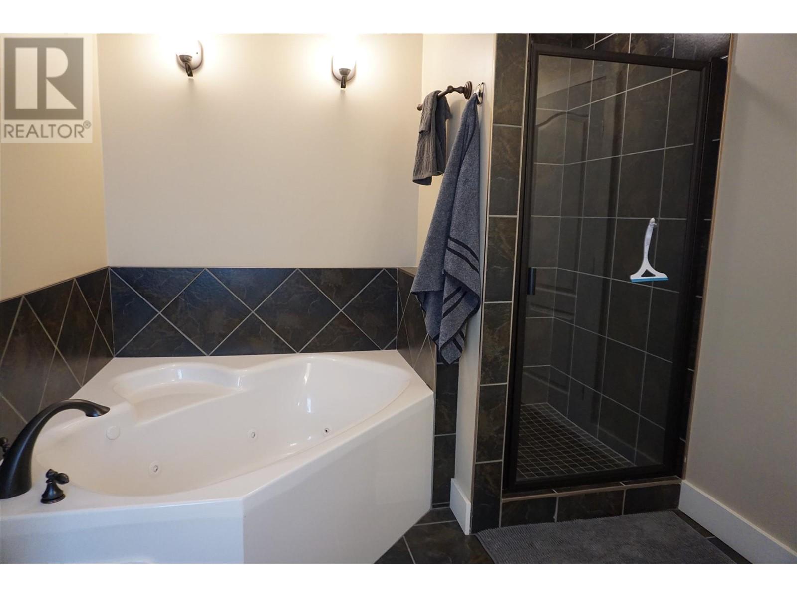 7337 Prospector Avenue Unit# 603, Radium Hot Springs