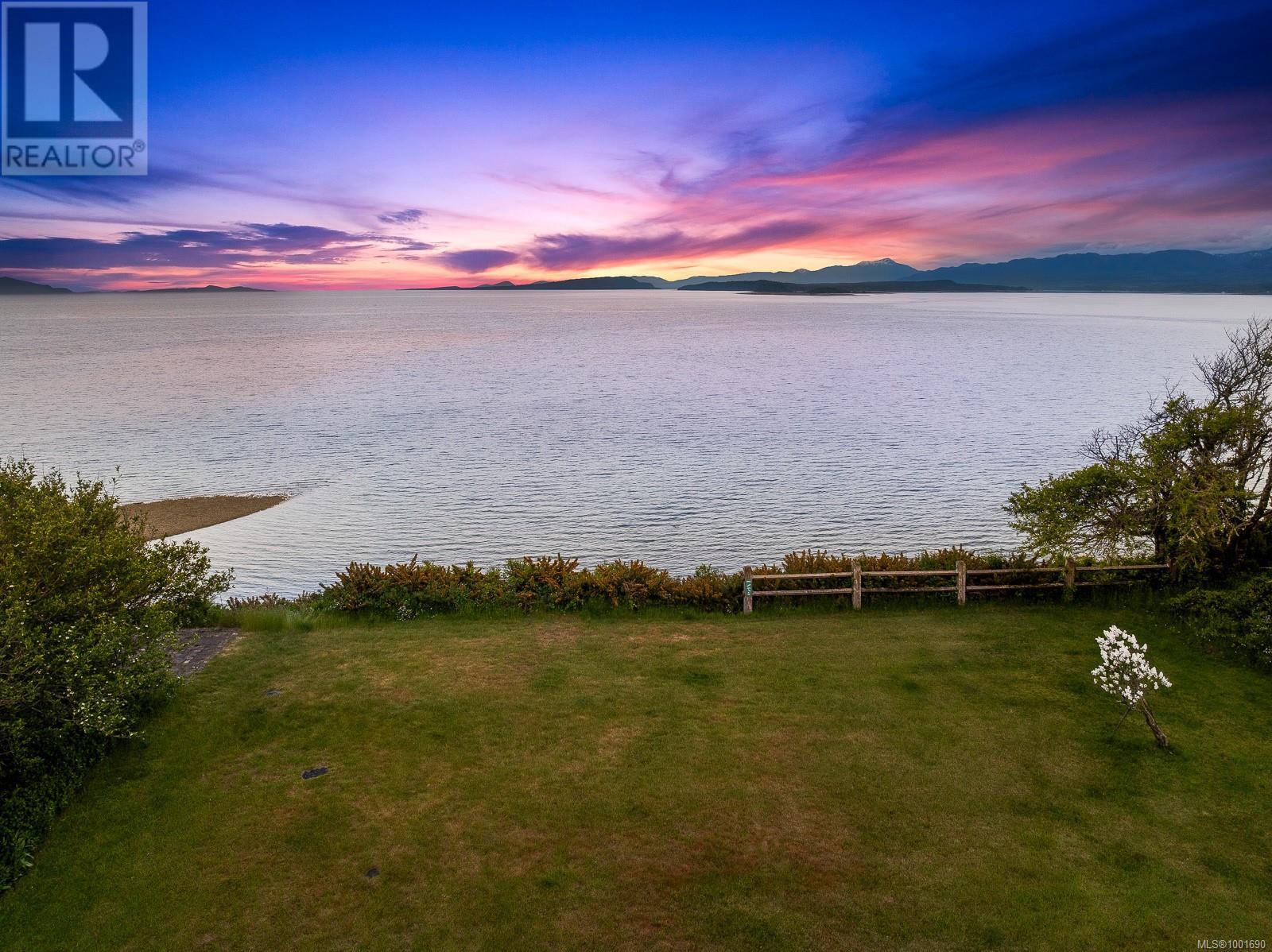 965 Balmoral Rd, Comox