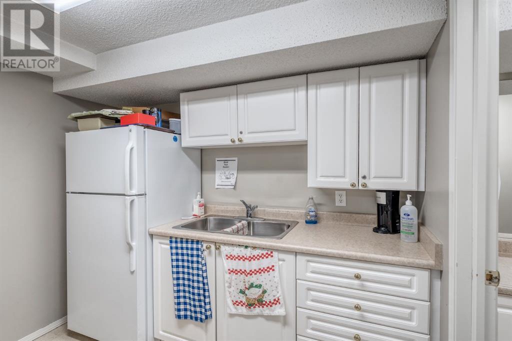 Single Family House for Sale in  Millrise Point SW Millrise Calgary 