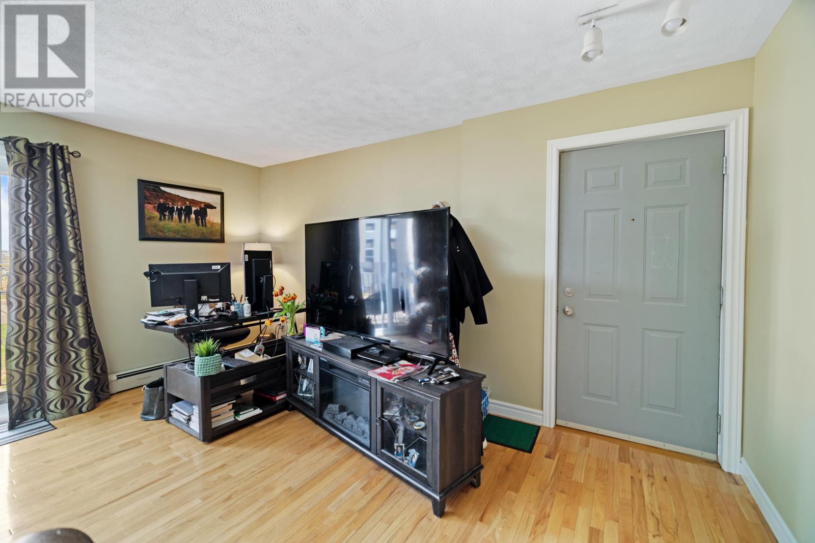 Photo 10 of 12 152 Maypoint Road, Charlottetown PE