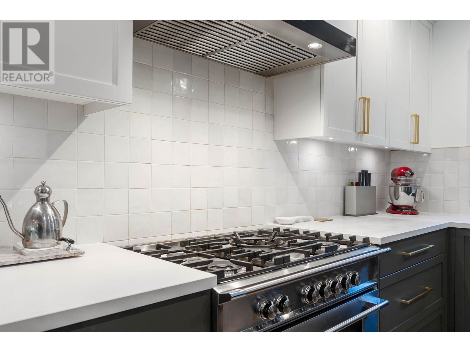 2492 Shannon View Drive, West Kelowna
