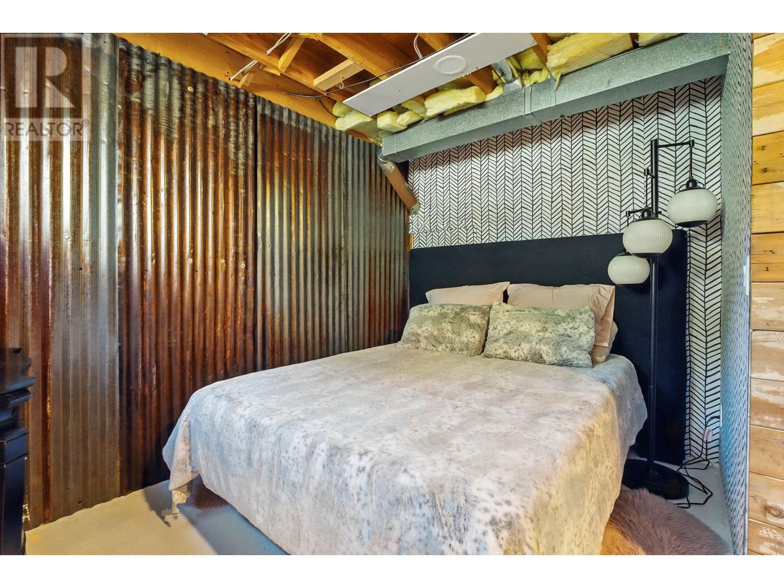  858 Douglas Road, West Kelowna