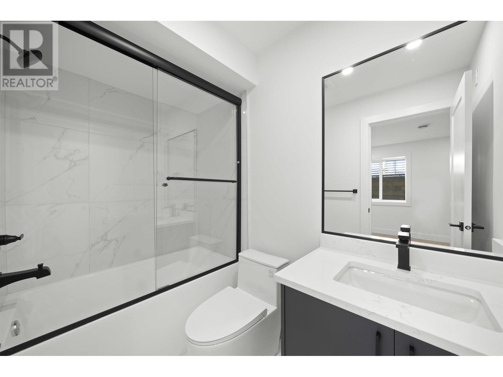 2 314 NELSON STREET, Coquitlam
