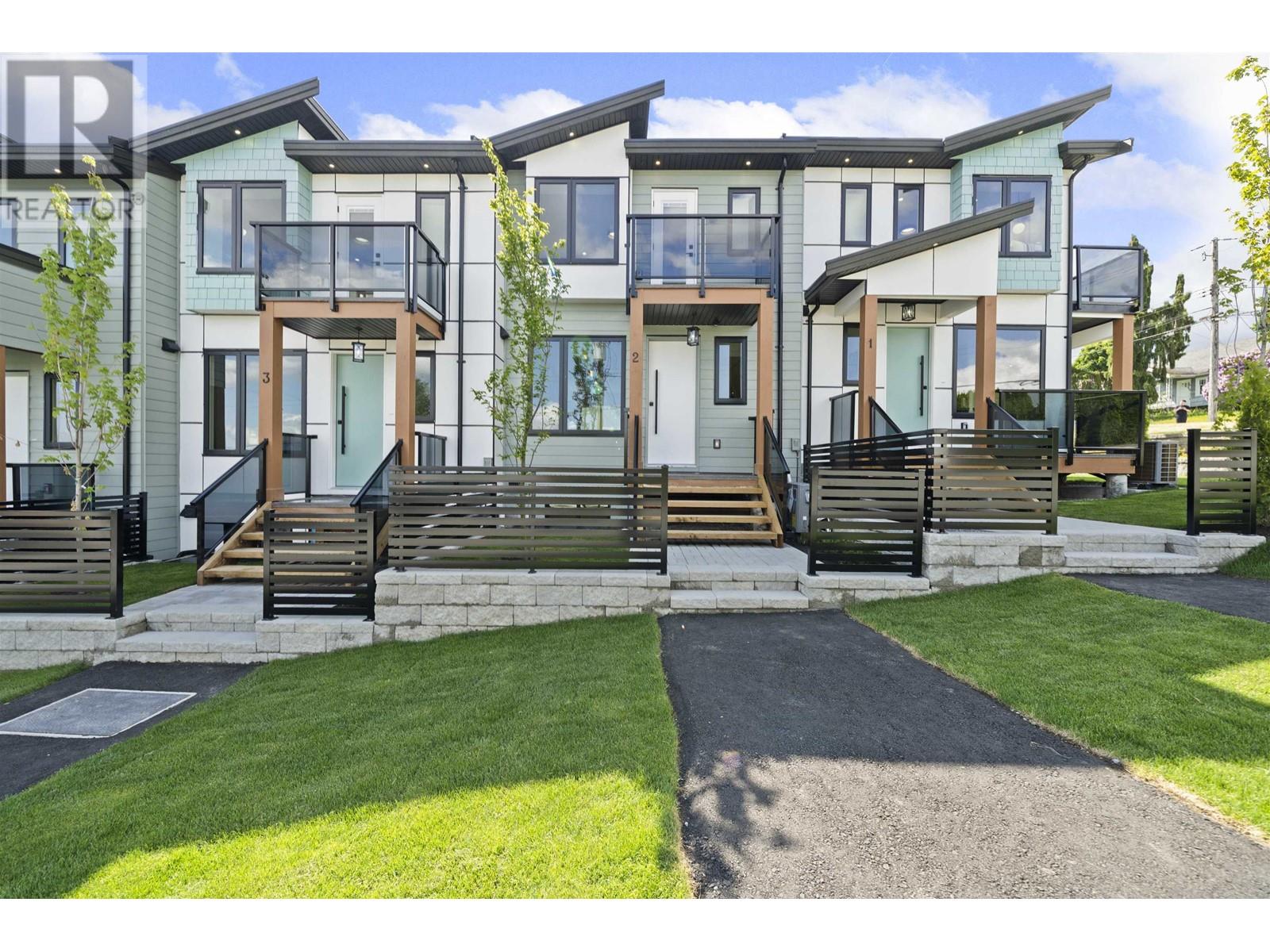 2 314 NELSON STREET, Coquitlam
