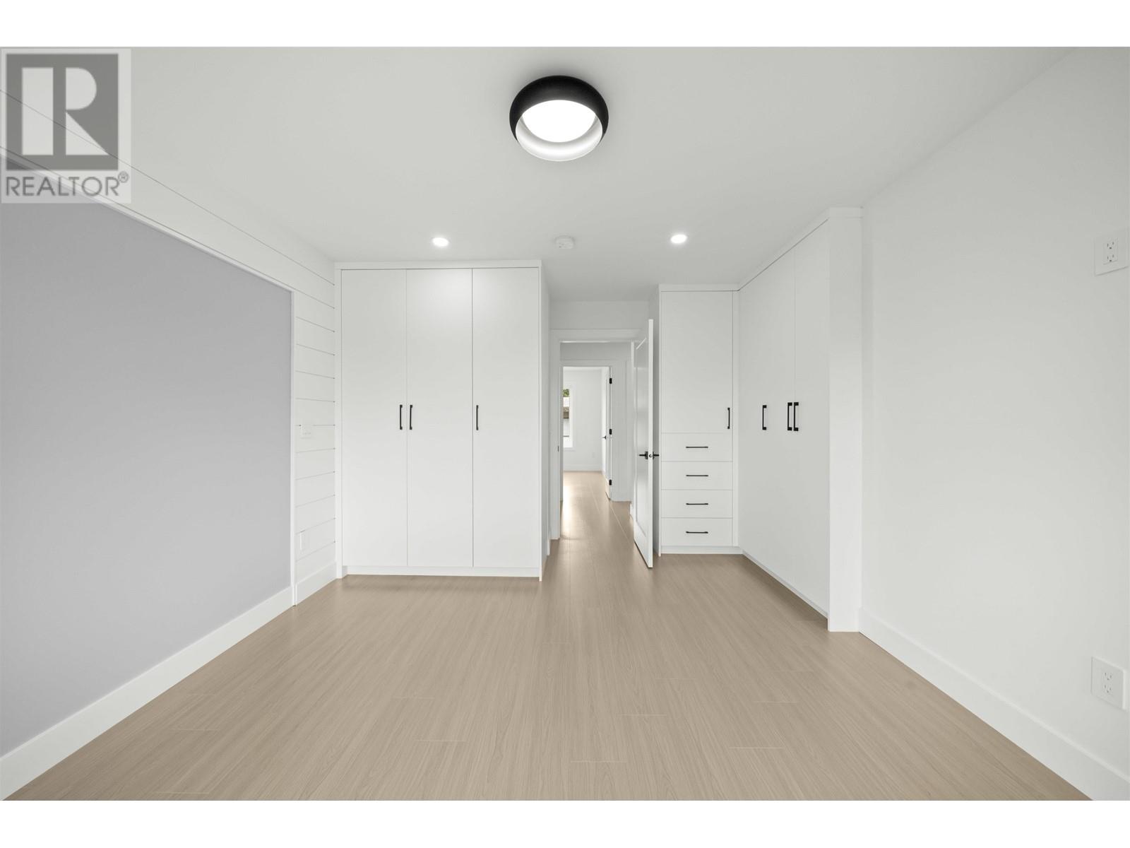 2 314 NELSON STREET, Coquitlam