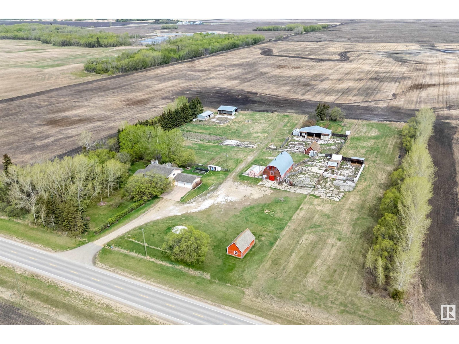Photo 5 of 240028 Twp 460, Rural Wetaskiwin County AB