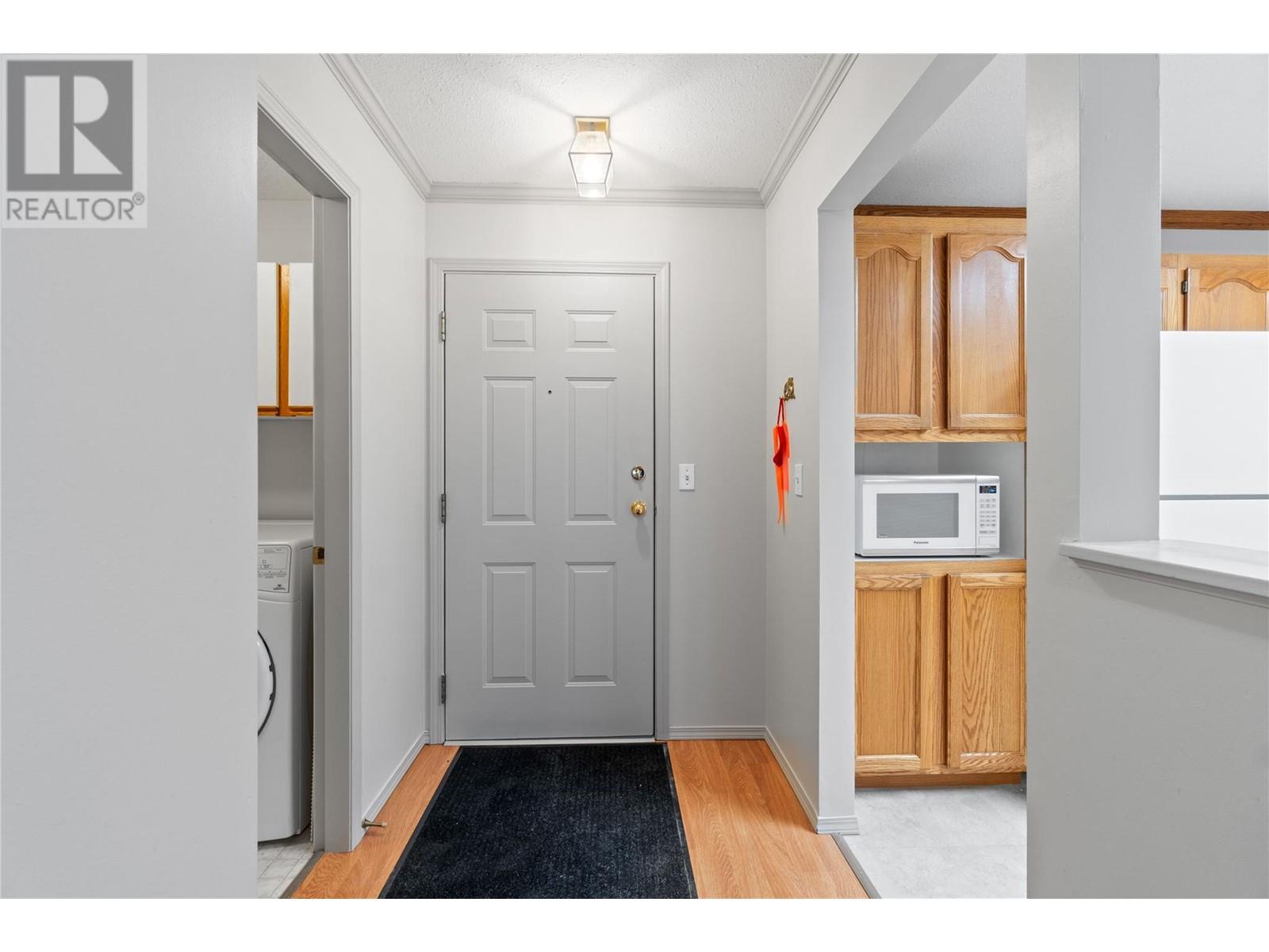 110 251 6 Street Southeast, Salmon Arm