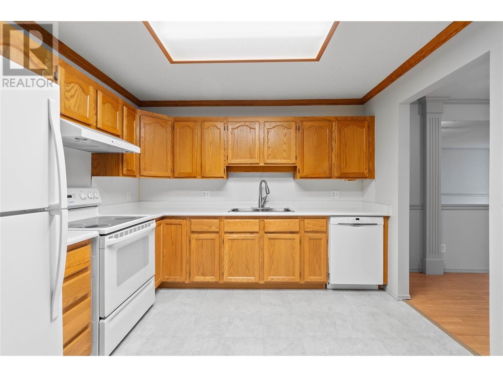 110 251 6 Street Southeast, Salmon Arm