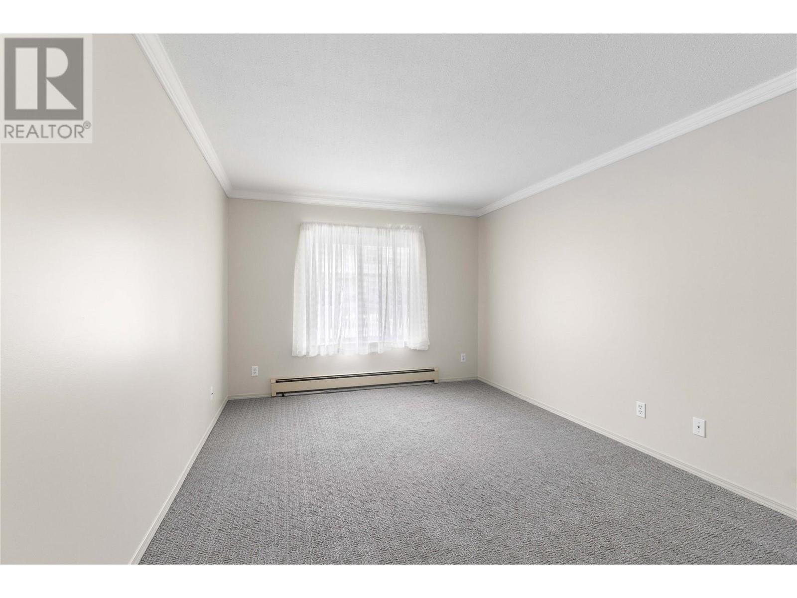 110 251 6 Street Southeast, Salmon Arm
