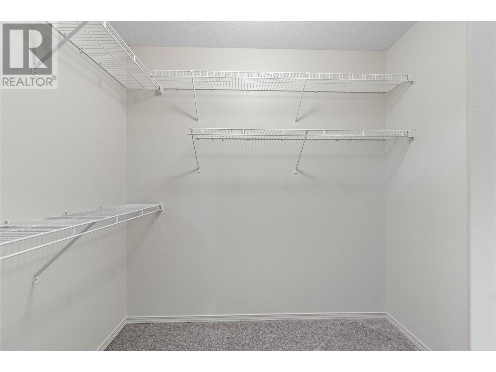 110 251 6 Street Southeast, Salmon Arm