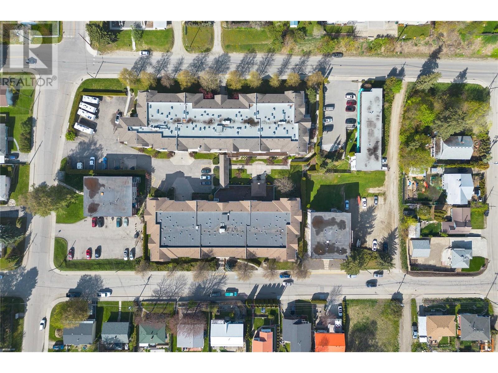 110 251 6 Street Southeast, Salmon Arm