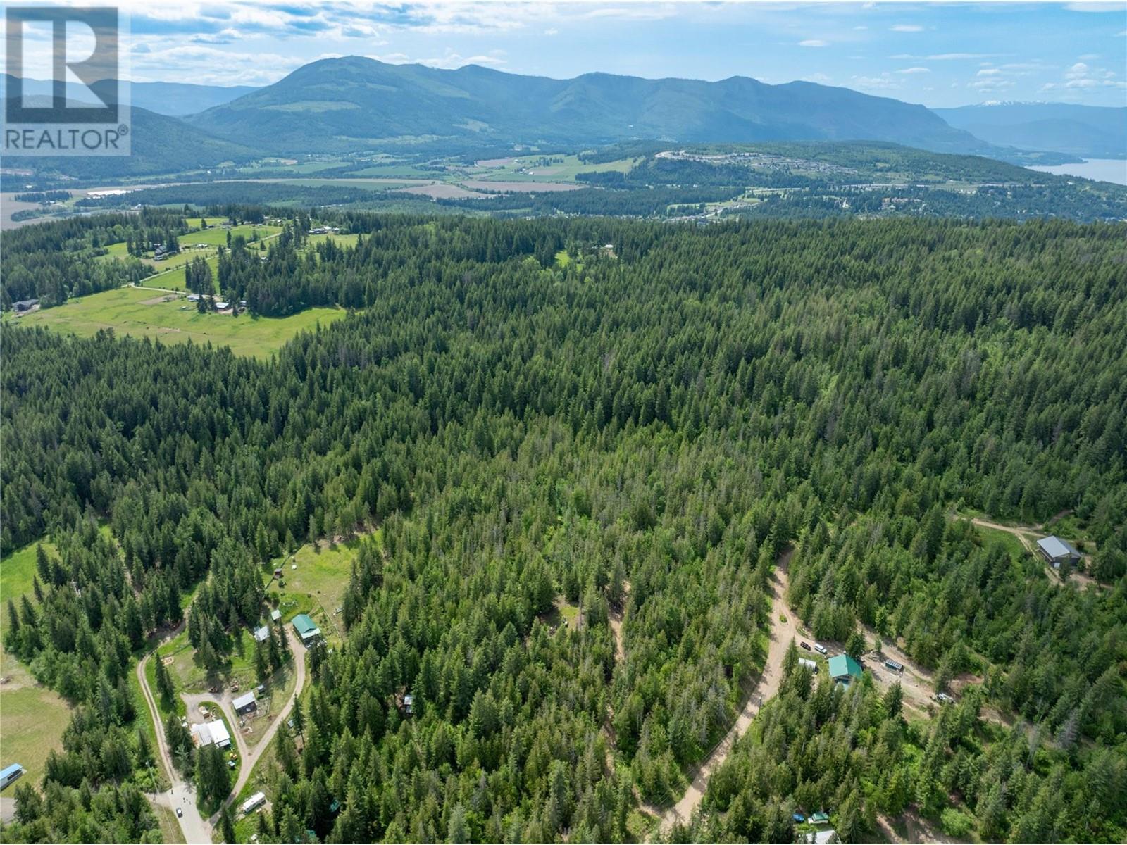  3175 Hautala Road, Sorrento