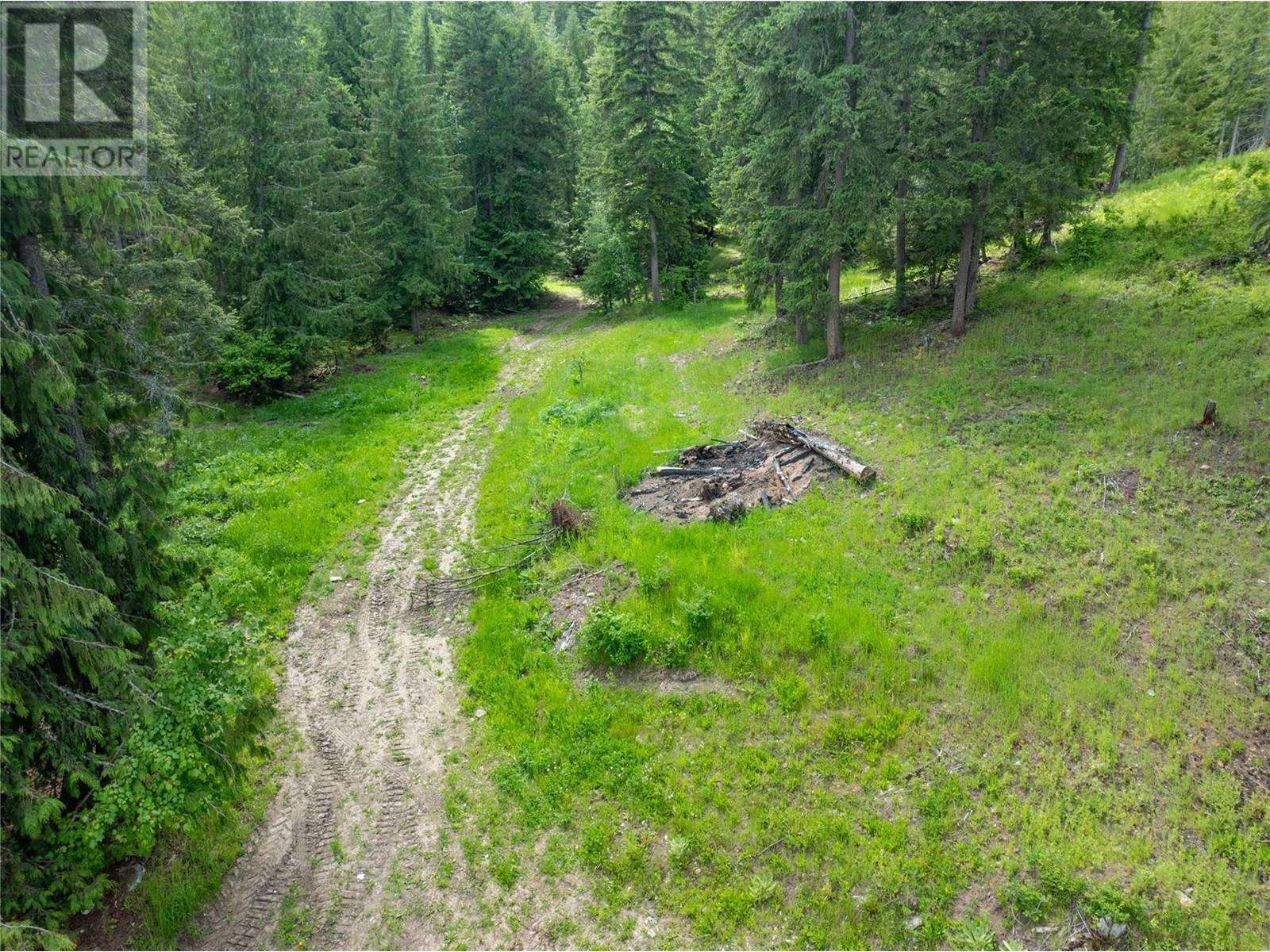 3175 Hautala Road, Sorrento