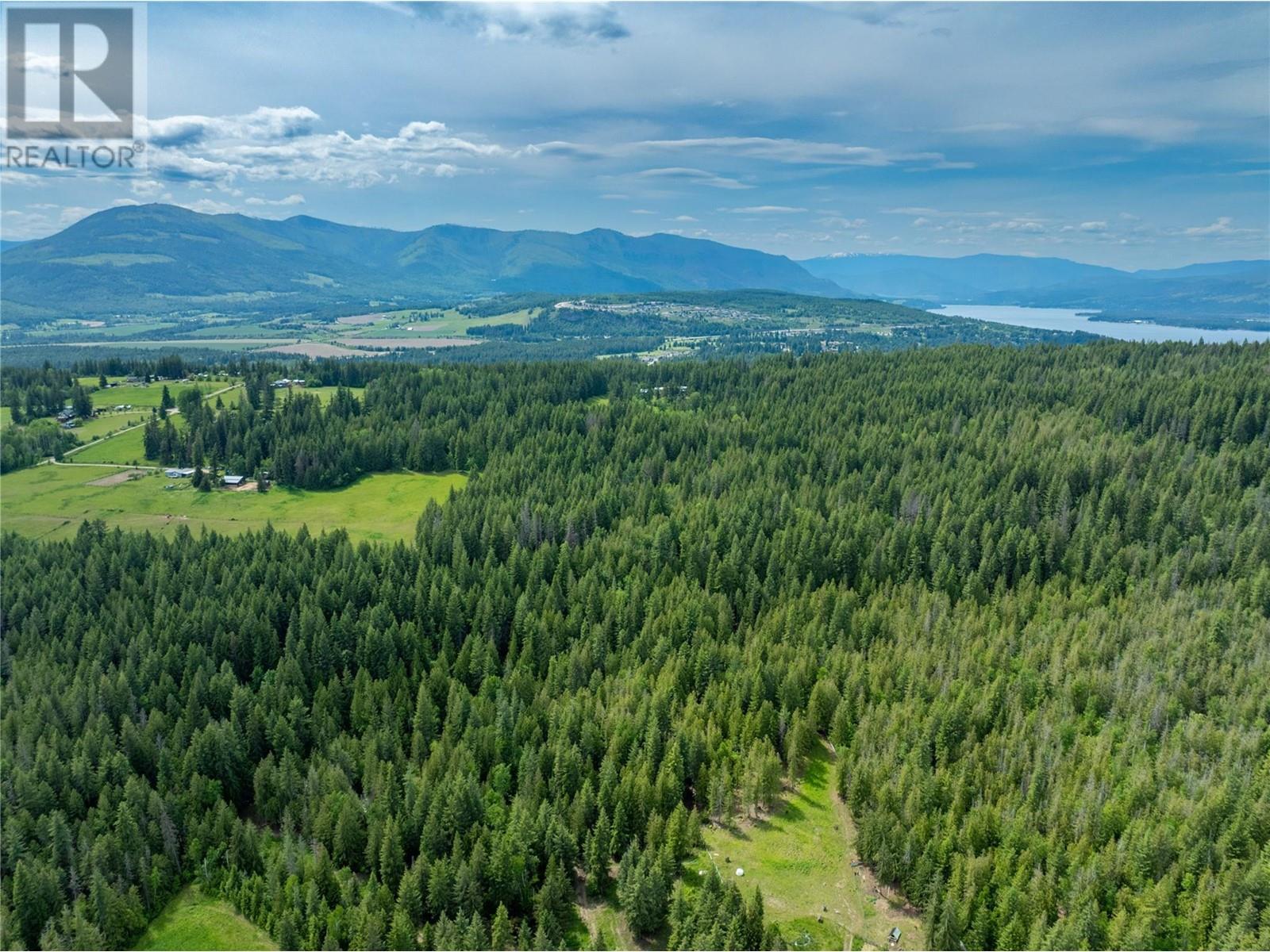  3175 Hautala Road, Sorrento