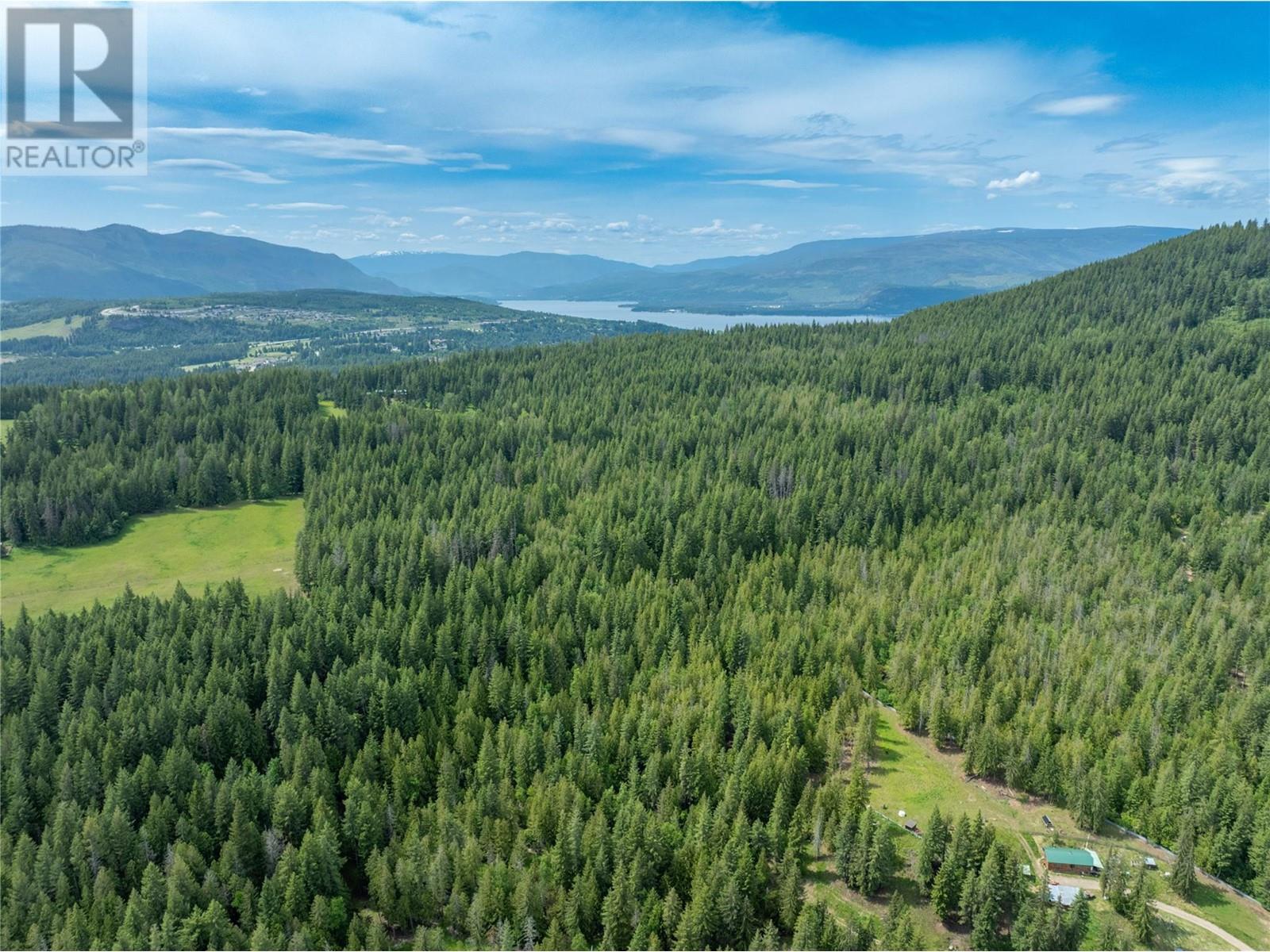  3175 Hautala Road, Sorrento