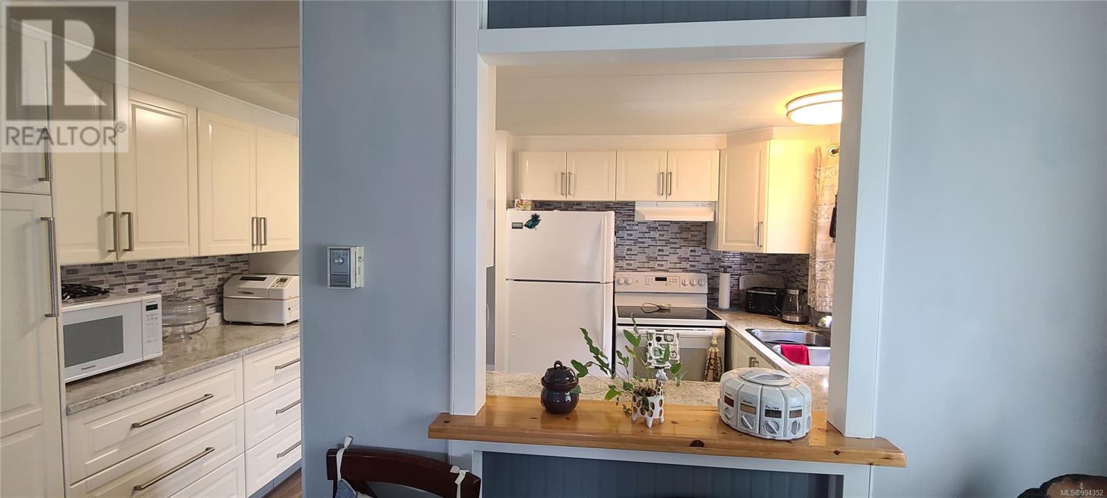11 150 CORFIELD St N, Parksville real estate listing 994352
