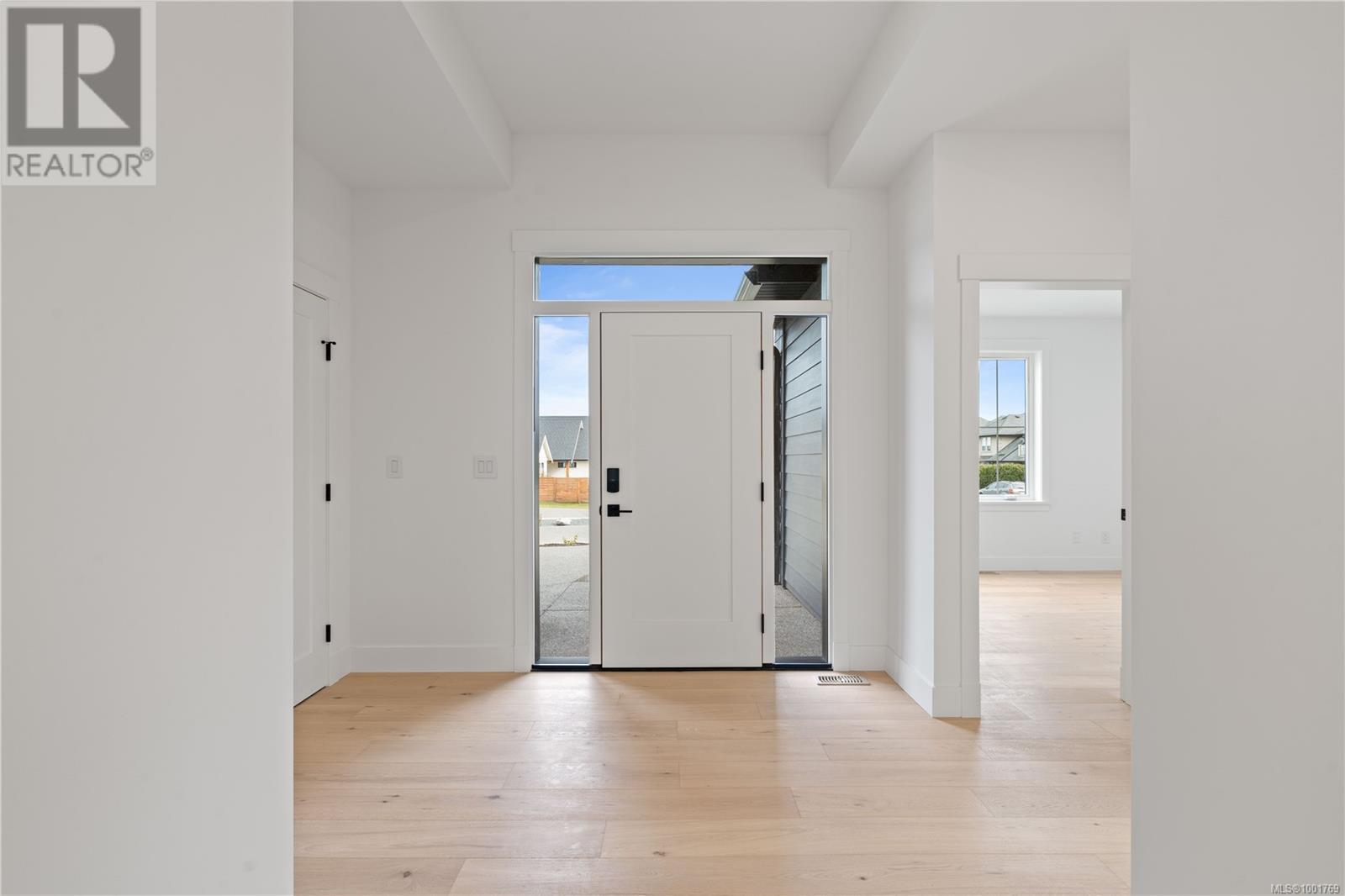 51 Sun West Pl, Parksville real estate listing 1001769