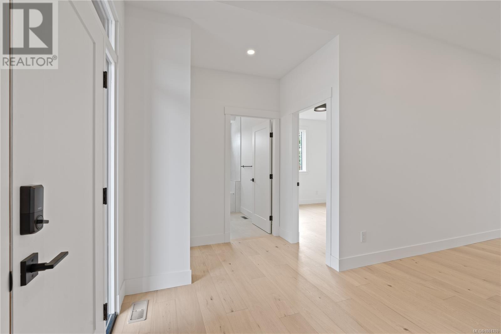 51 Sun West Pl, Parksville real estate listing 1001769