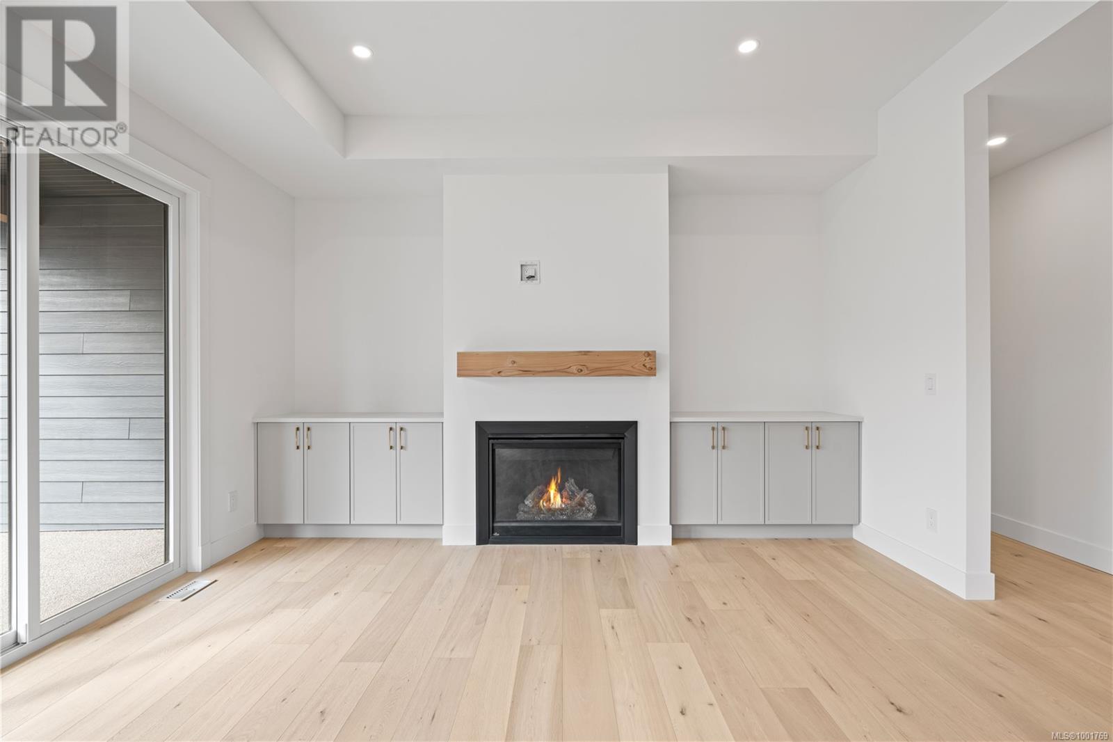 51 Sun West Pl, Parksville real estate listing 1001769