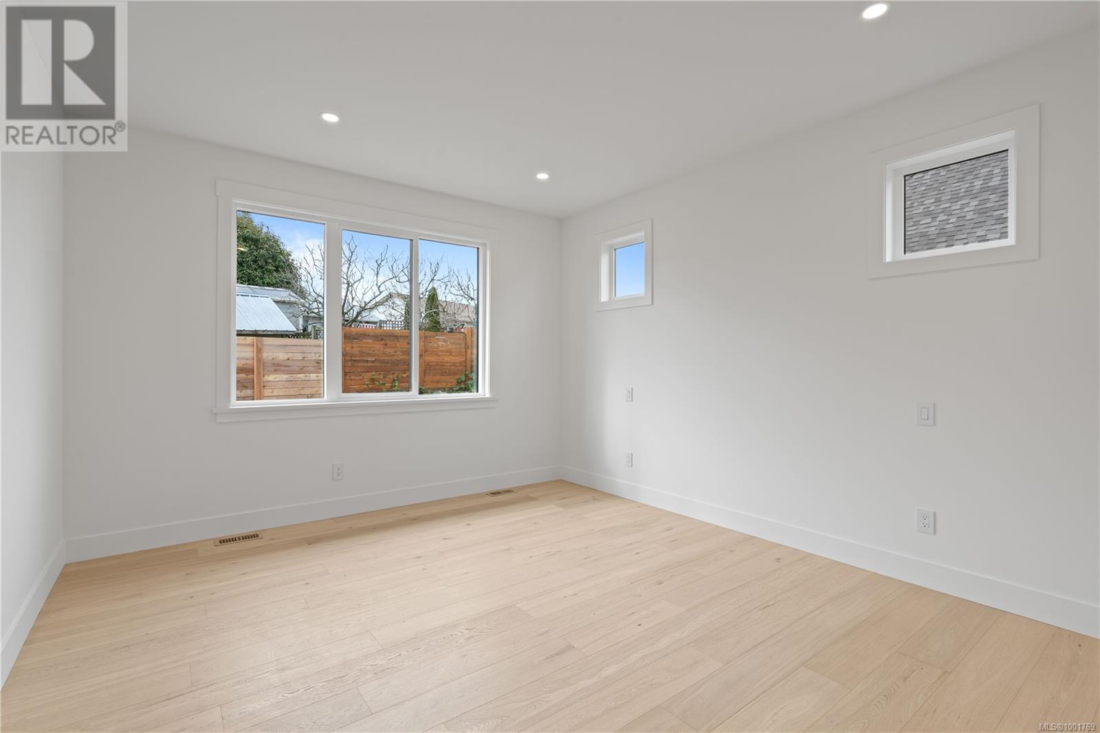 51 Sun West Pl, Parksville real estate listing 1001769