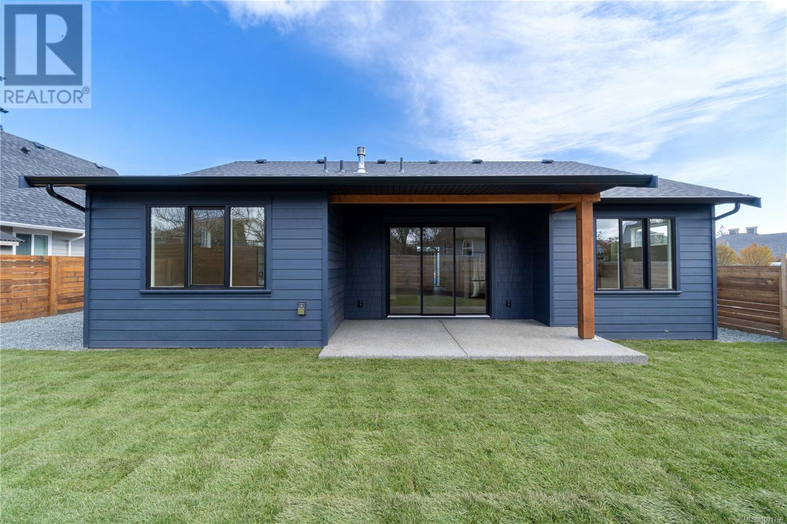 51 Sun West Pl, Parksville real estate listing 1001769