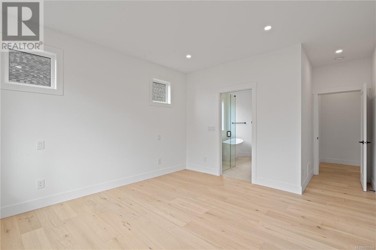 51 Sun West Pl, Parksville real estate listing 1001769