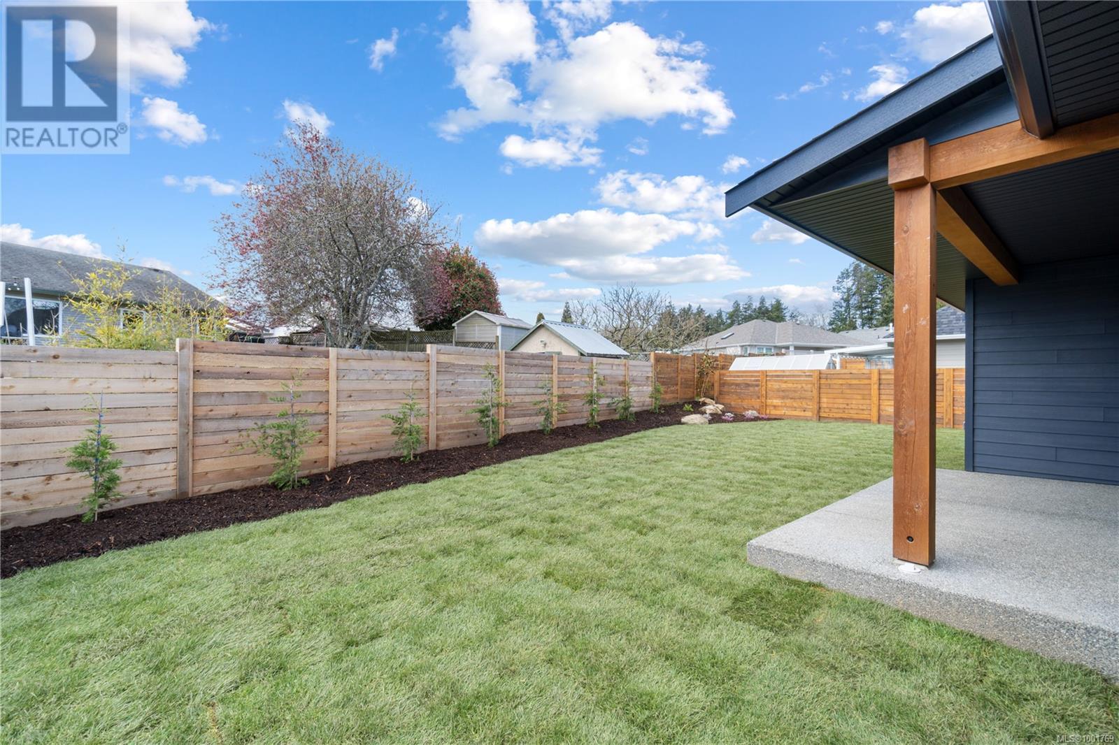 51 Sun West Pl, Parksville real estate listing 1001769