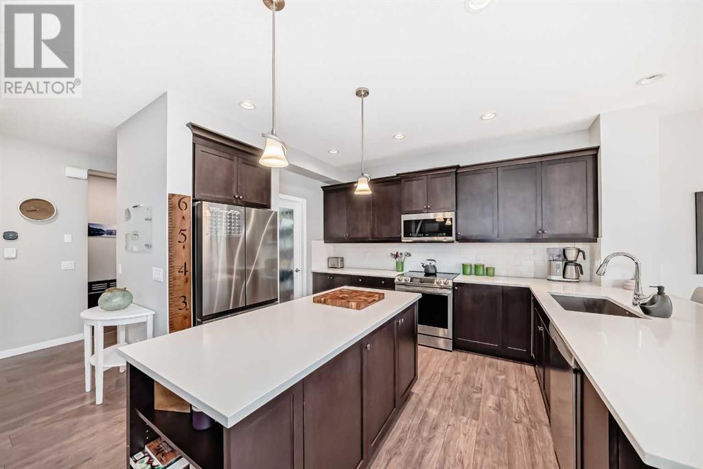 176 Riviera Way, Cochrane