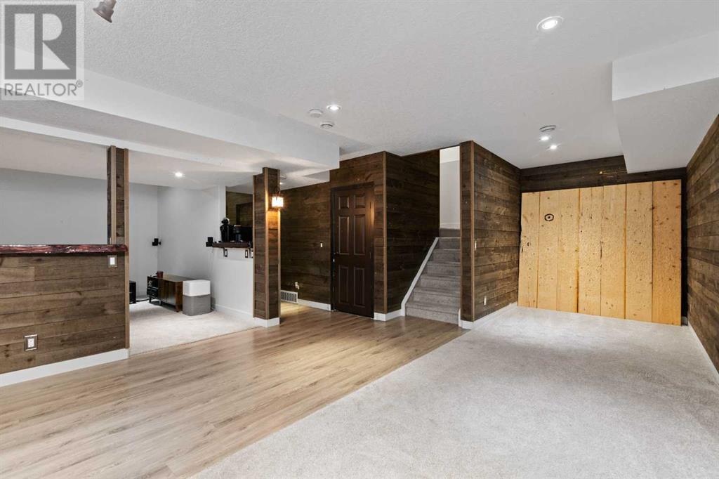 16 Glensummit Close, Cochrane, Alberta