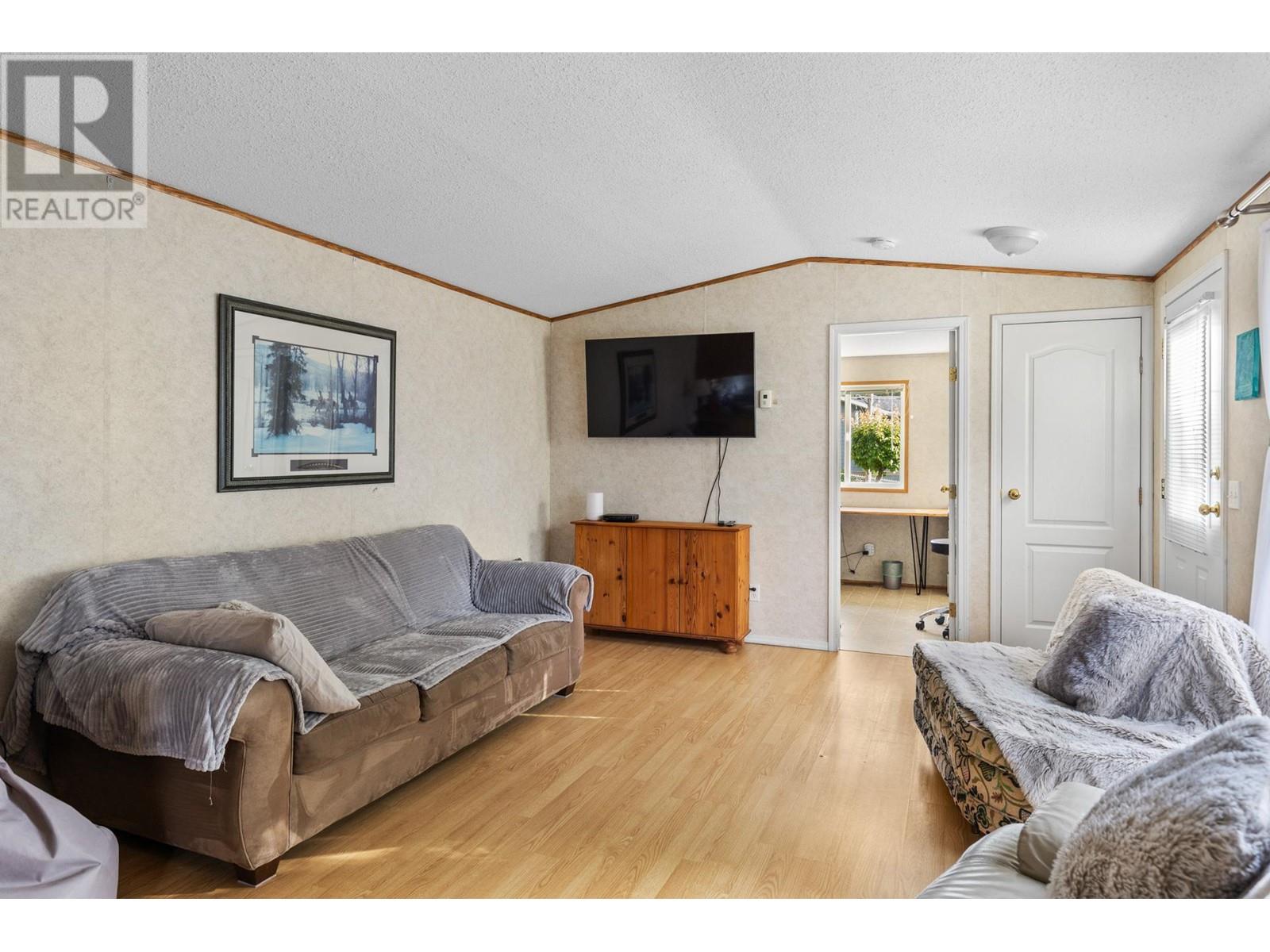  5574 Stubbs Road, Lake Country
