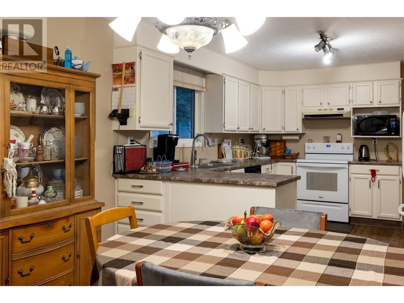 10750 Highway 97 Highway, Lake Country