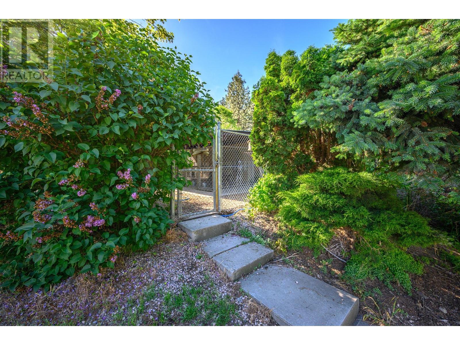 10750 Highway 97 Highway, Lake Country