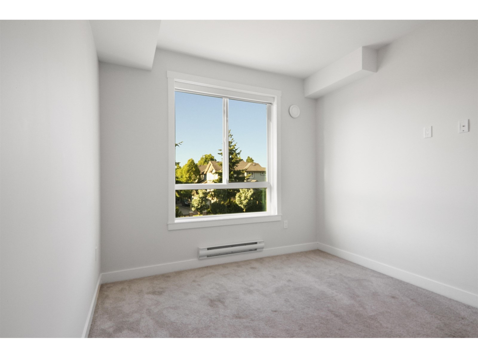 Photo 17 of 209 14438 72 Avenue, Surrey BC